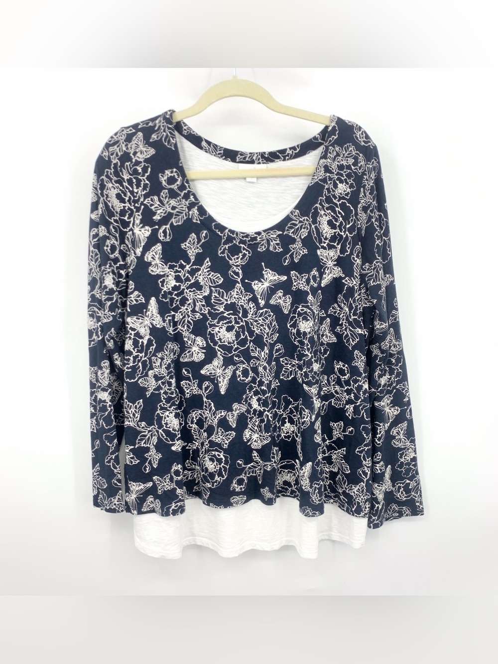 J Jill Women Size Large Shirt Blue White Floral Butterfly Top Long Sleeve Layer